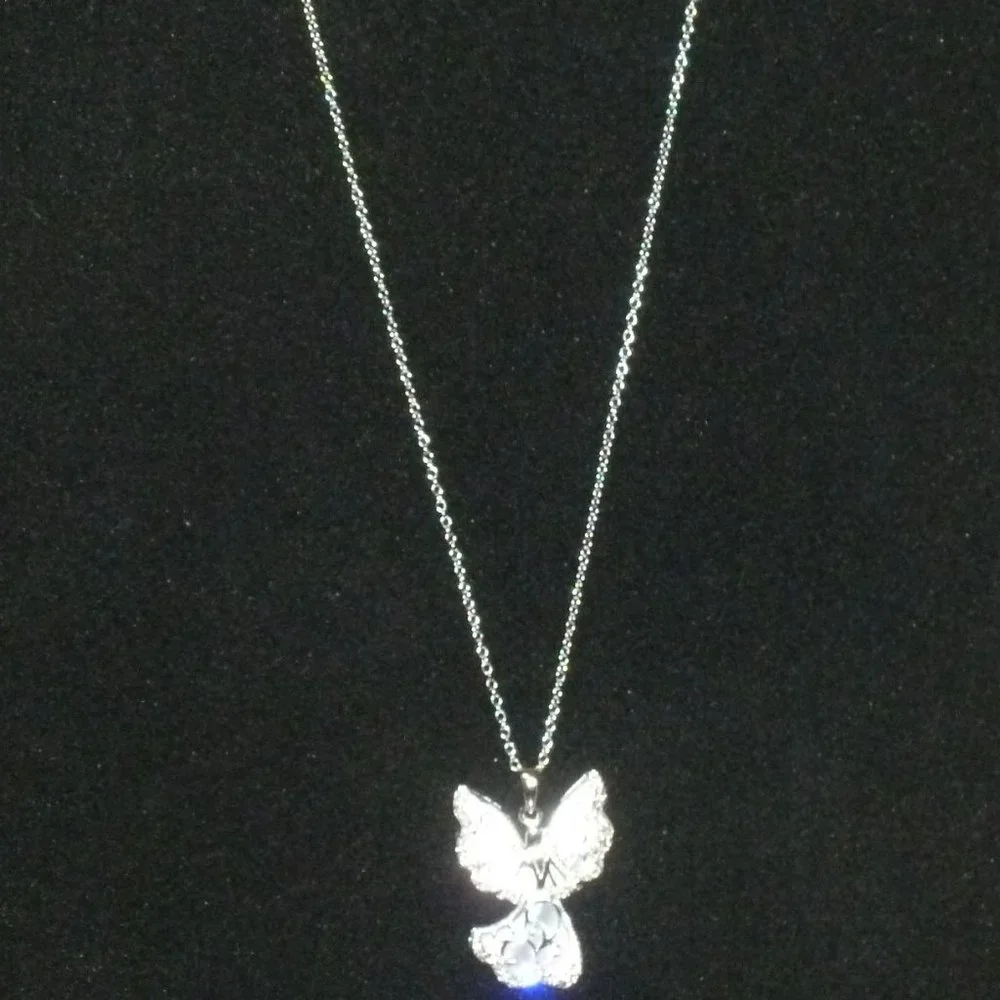 Michael Anthony Sterling Silver Angel Pendant w/Chain - Picture 2 of 9